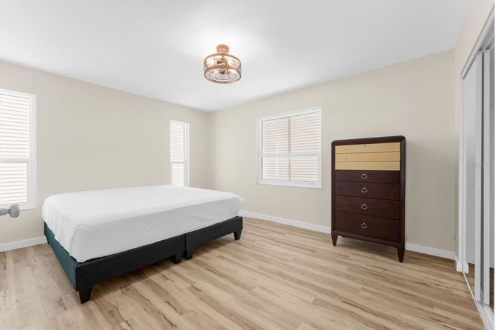 Image No.35-3 Bed Property for sale