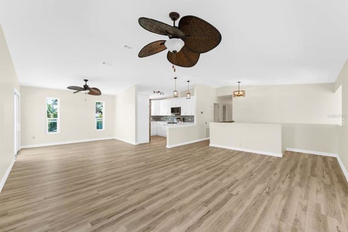 Image No.5-3 Bed Property for sale