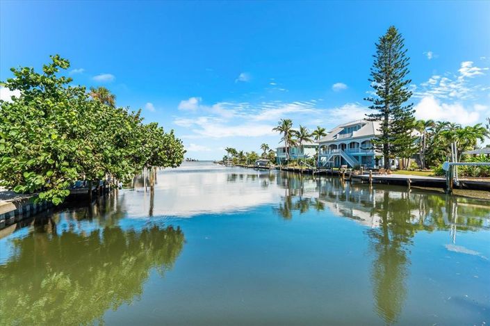 Image No.57-3 Bed Property for sale