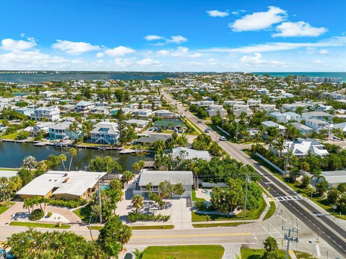 Image No.63-3 Bed Property for sale