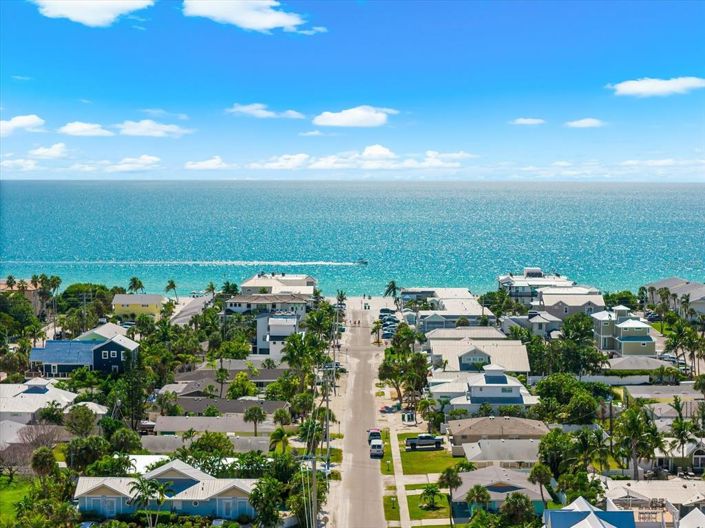 Image No.68-3 Bed Property for sale