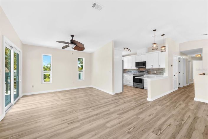 Image No.9-3 Bed Property for sale