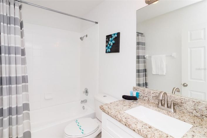 Image No.24-4 Bed Townhouse for sale