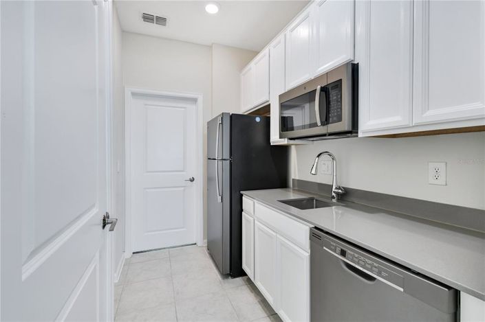 Image No.19-4 Bed Property for sale