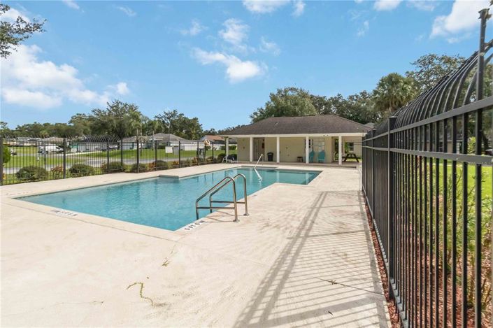 Image No.42-3 Bed Property for sale