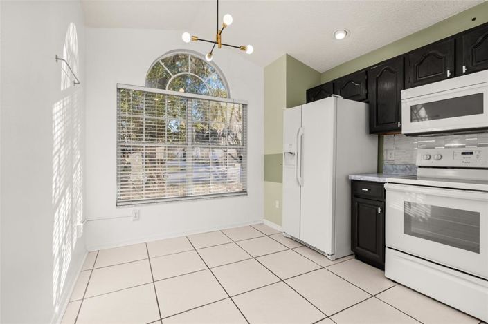 Image No.18-3 Bed Property for sale