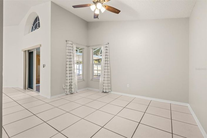 Image No.29-3 Bed Property for sale