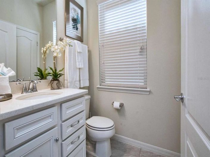 Image No.16-6 Bed Property for sale