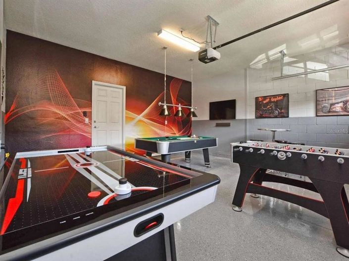 Image No.5-6 Bed Property for sale