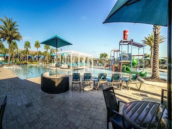 Image No.62-6 Bed Property for sale