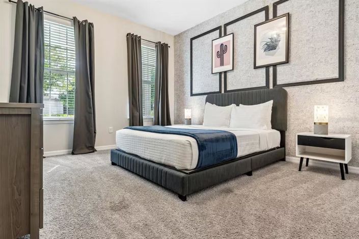 Image No.20-5 Bed Property for sale