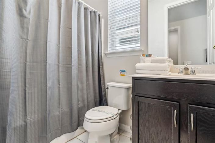 Image No.26-5 Bed Property for sale