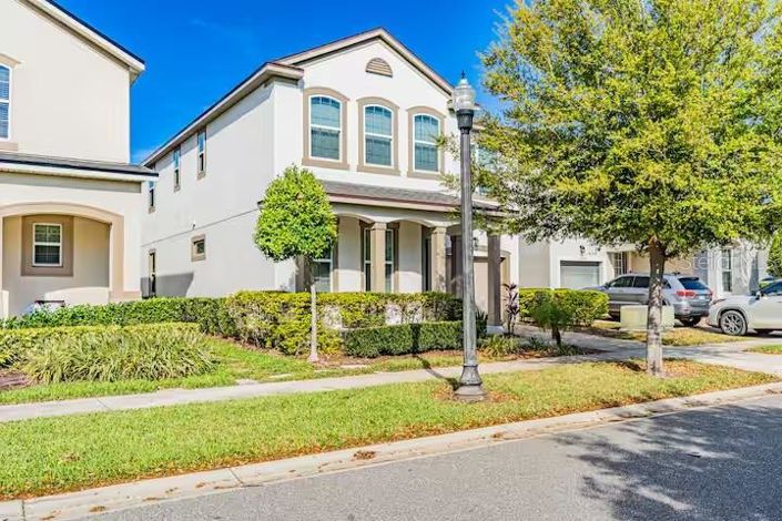 Image No.38-5 Bed Property for sale