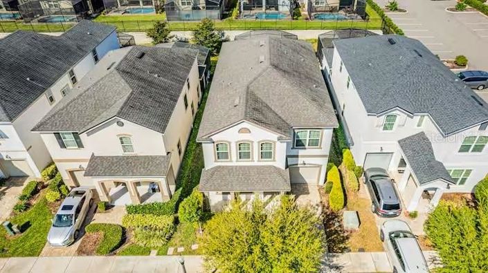 Image No.40-5 Bed Property for sale