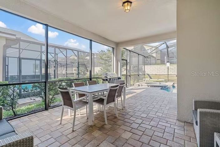 Image No.51-5 Bed Property for sale