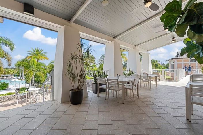 Image No.72-5 Bed Property for sale