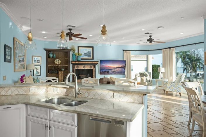 Image No.13-5 Bed Property for sale