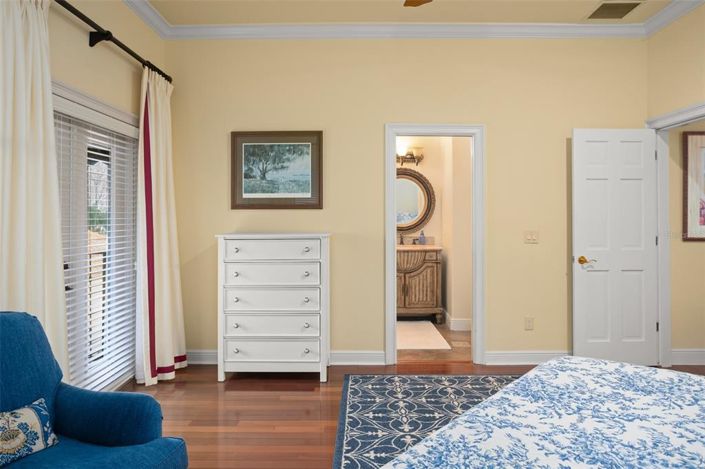 Image No.33-5 Bed Property for sale