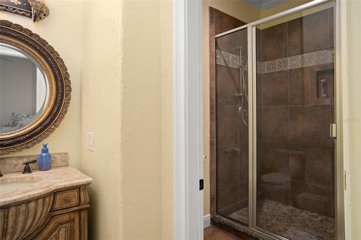 Image No.34-5 Bed Property for sale