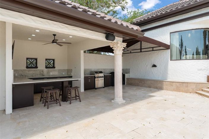 Image No.38-5 Bed Property for sale