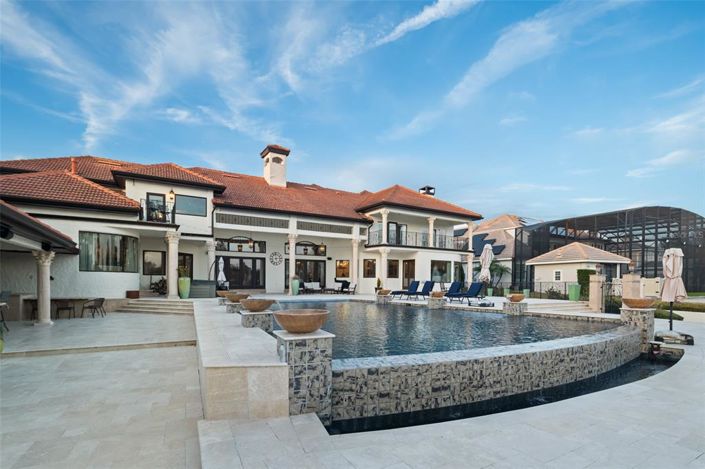 Image No.47-5 Bed Property for sale