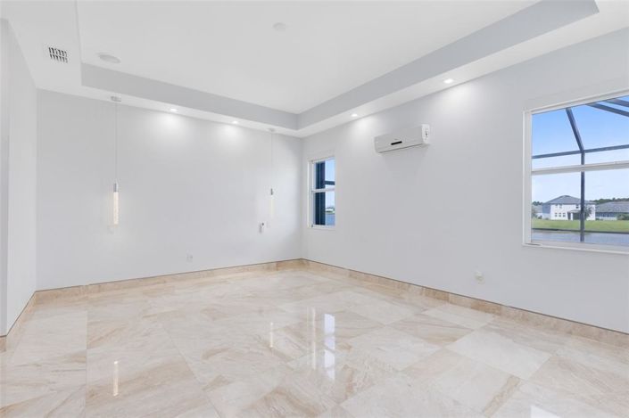 Image No.13-4 Bed Property for sale