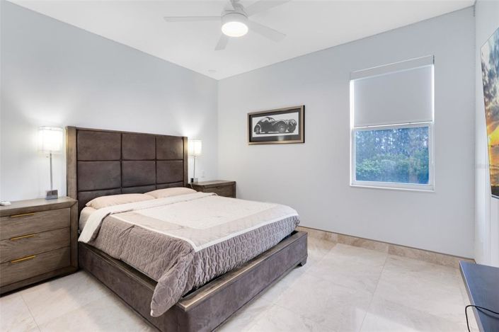 Image No.18-4 Bed Property for sale