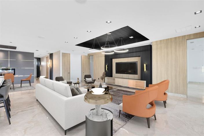 Image No.8-4 Bed Property for sale