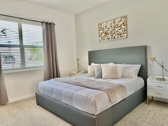 Image No.11-2 Bed Property for sale