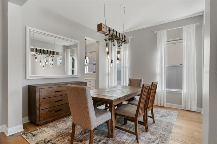 Image No.8-Propriété de 4 chambres à vendre à Windermere