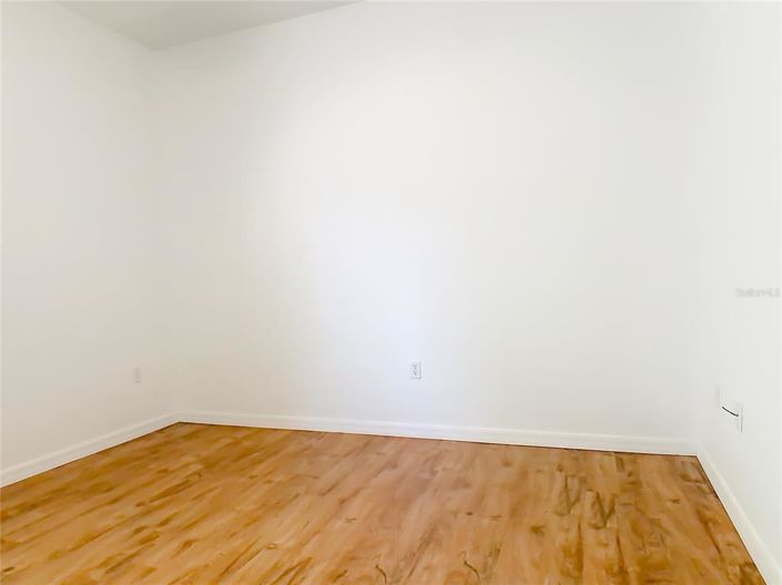 Image No.25-5 Bed Property for sale