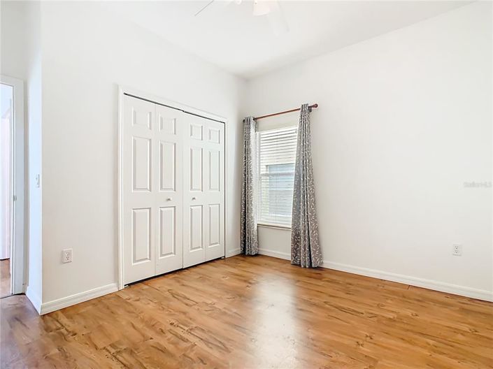 Image No.26-5 Bed Property for sale