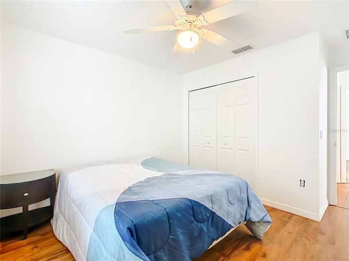 Image No.46-5 Bed Property for sale