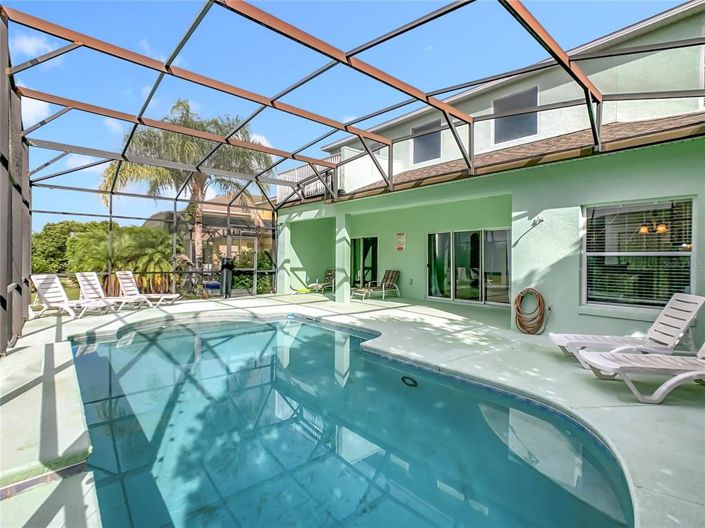 Image No.55-5 Bed Property for sale