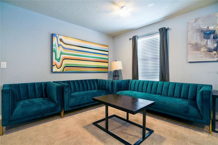 Image No.16-7 Bed Property for sale