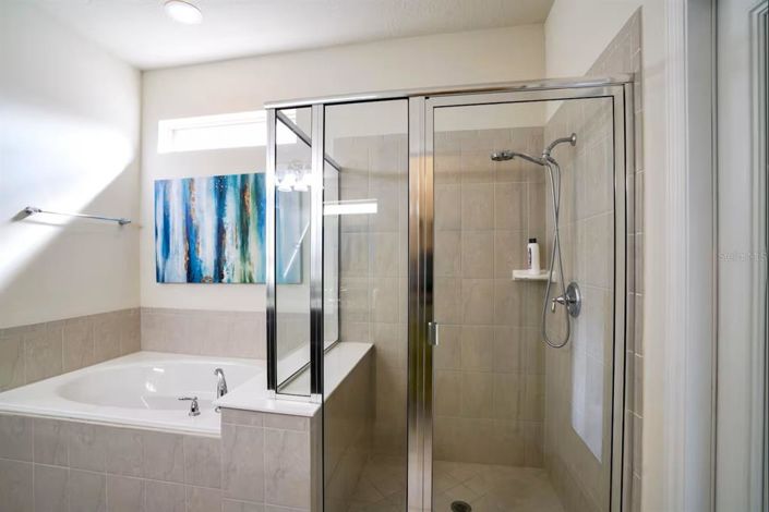 Image No.26-7 Bed Property for sale