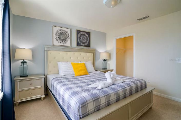 Image No.31-7 Bed Property for sale