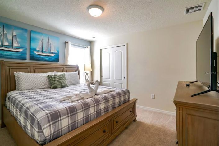 Image No.48-7 Bed Property for sale