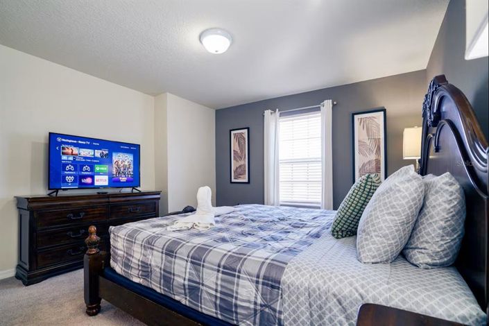 Image No.50-7 Bed Property for sale