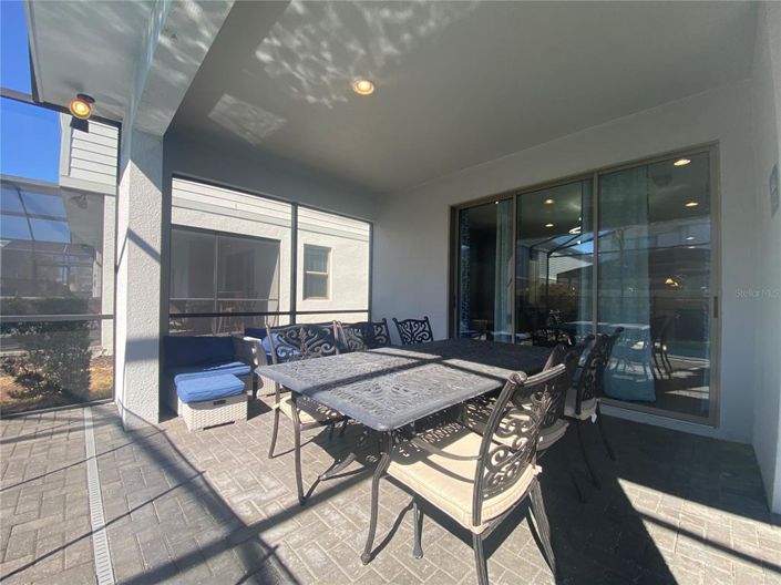 Image No.60-7 Bed Property for sale