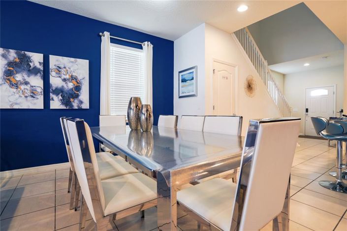 Image No.8-7 Bed Property for sale