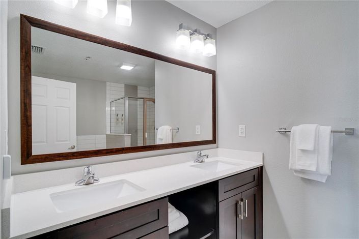 Image No.20-2 Bed Property for sale