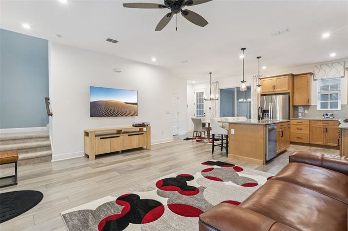 Image No.11-3 Bed Townhouse for sale