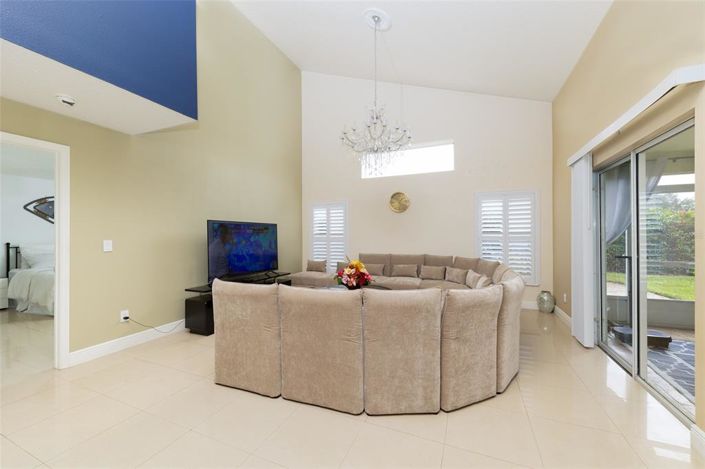 Image No.17-Propriété de 4 chambres à vendre à Kissimmee