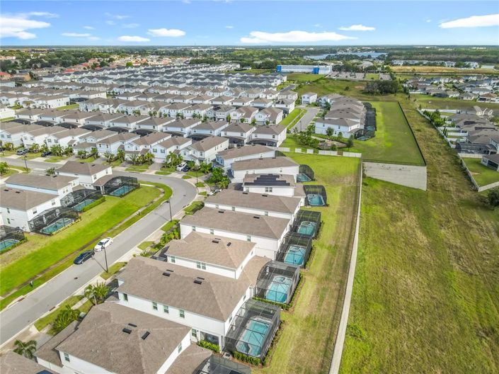 Image No.30-6 Bed Property for sale