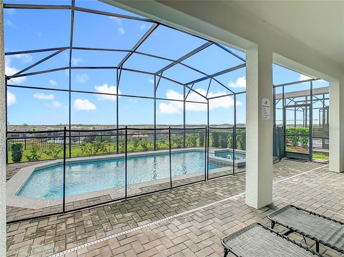 Image No.44-6 Bed Property for sale