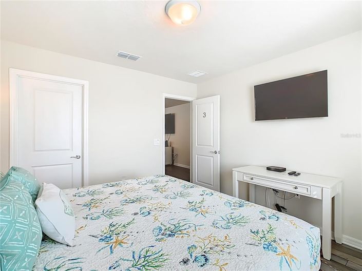 Image No.57-6 Bed Property for sale