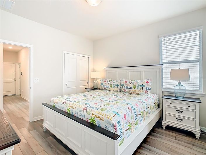 Image No.82-6 Bed Property for sale