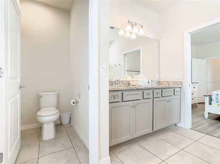 Image No.88-6 Bed Property for sale