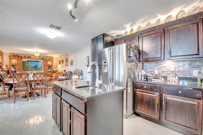 Image No.17-4 Bed Property for sale